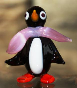 Pinguin mit Schal