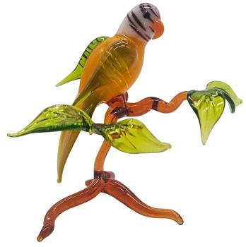 Wellensittich auf Ast, stehend, klein (gelb-grün)