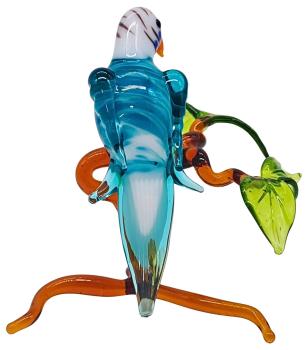 kleiner Wellensittich auf Ast, stehend (türkis)