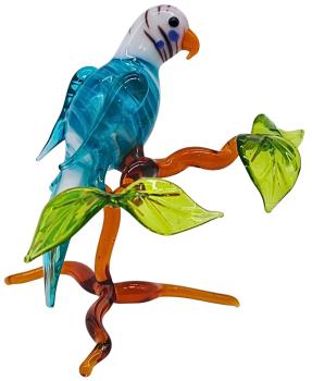 kleiner Wellensittich auf Ast, stehend (türkis)