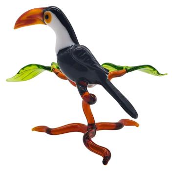 Preview: kleiner Tukan auf Ast, stehend