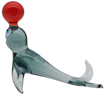 Robbe mit Ball (rot)