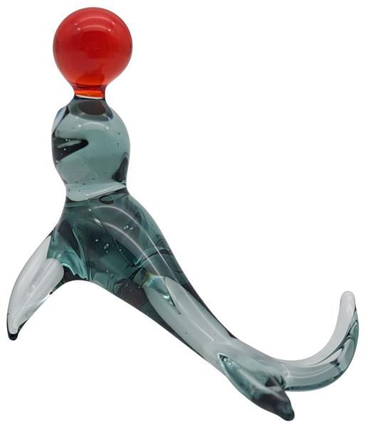 Robbe mit Ball (rot)
